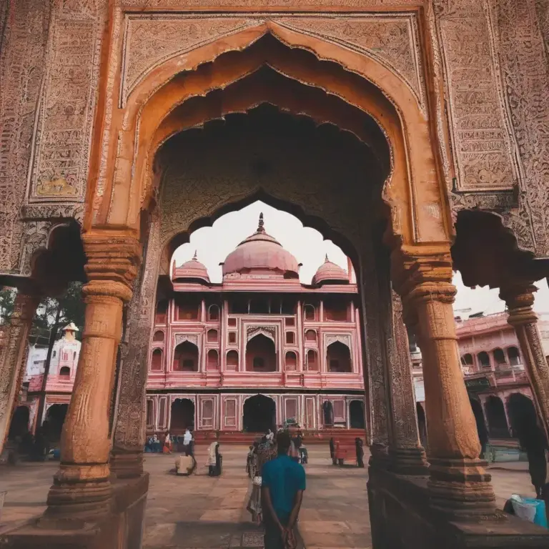 Budgeting for Your Trip: 25 Money-Saving Tips for Traveling in India